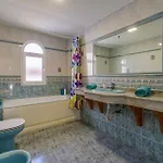 Villa Esmeralda By